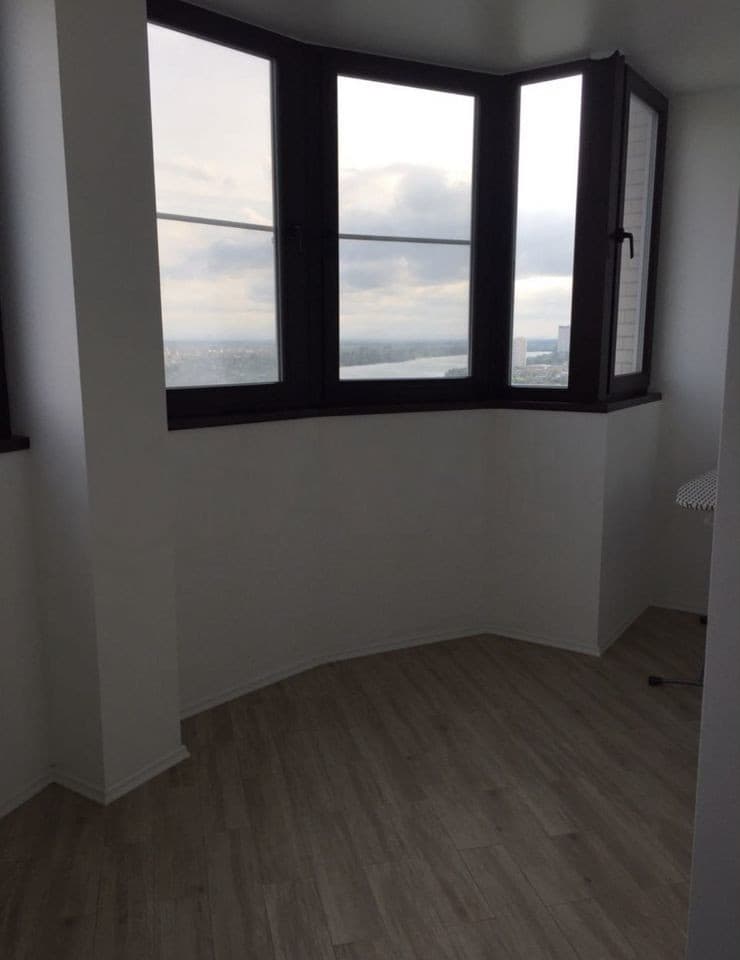 Продается 1-комн. квартира, 50 м² — фото 2