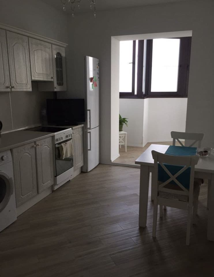 Продается 1-комн. квартира, 50 м² — фото 3