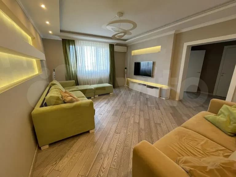 Продается 3-комн. квартира, 123.3 м²