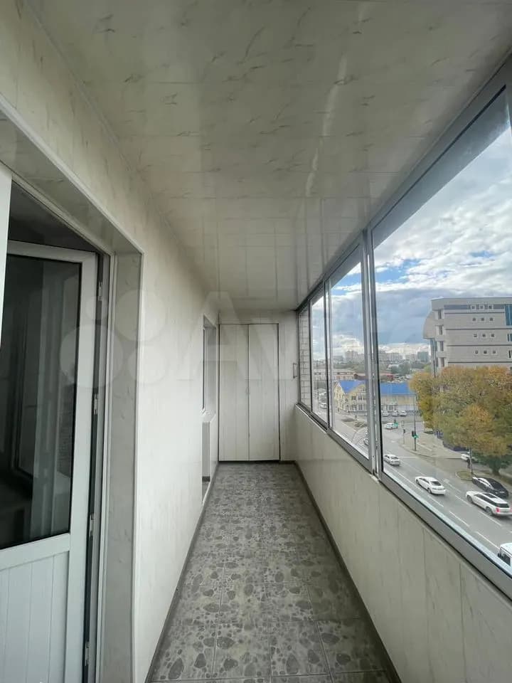 Продается 2-комн. квартира, 57.8 м² — фото 2