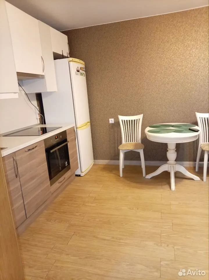 Продается 1-комн. квартира, 46 м² — фото 3