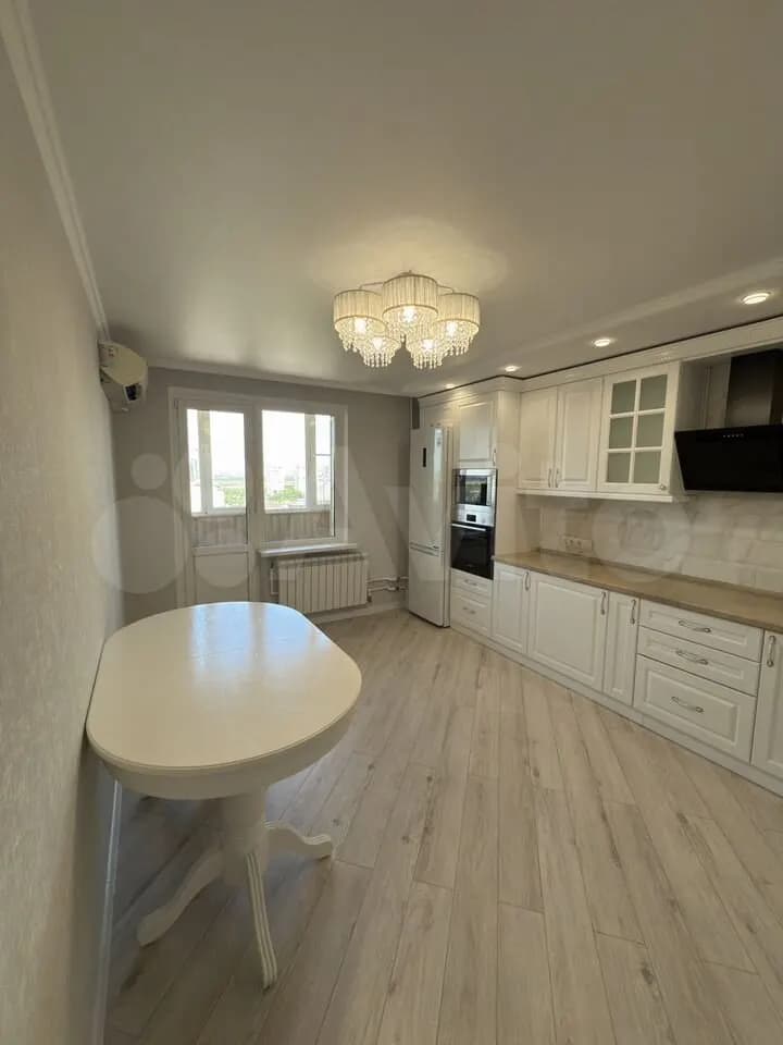 Продается 2-комн. квартира, 68 м²