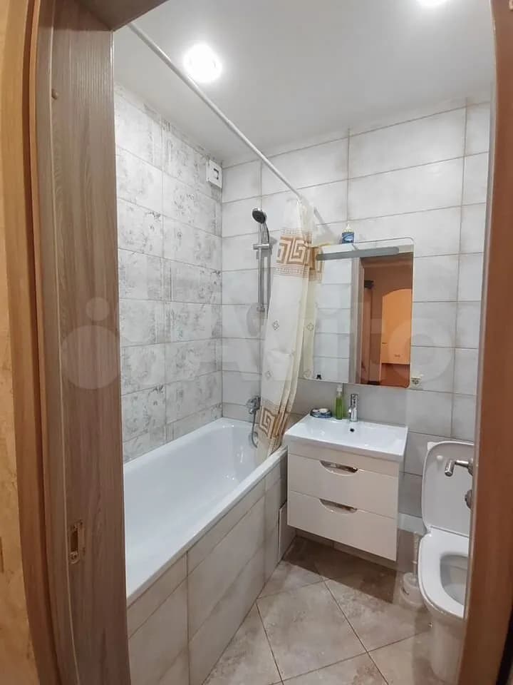 Продается 2-комн. квартира, 48.4 м² — фото 2
