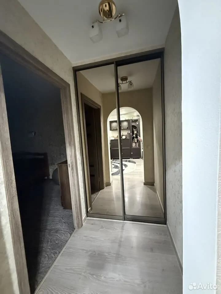 Продается 4-комн. квартира, 81.4 м²