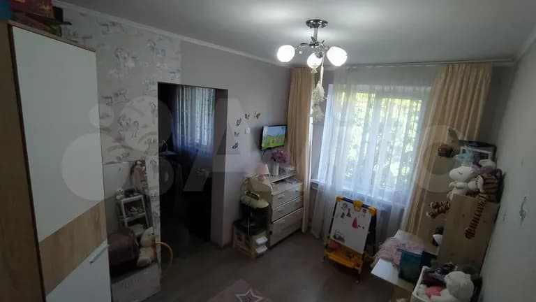 Продается 4-комн. квартира, 80 м²