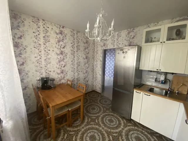 Продается 2-комн. квартира, 65 м² — фото 2