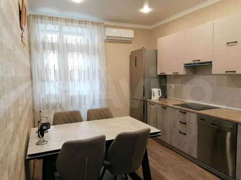 Продается 3-комн. квартира, 74 м²
