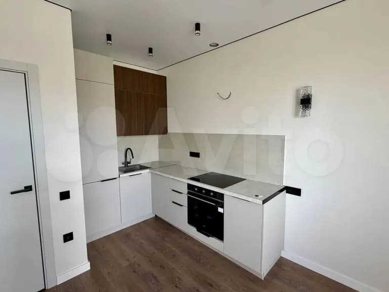 Продается 1-комн. квартира, 40 м² — фото 4