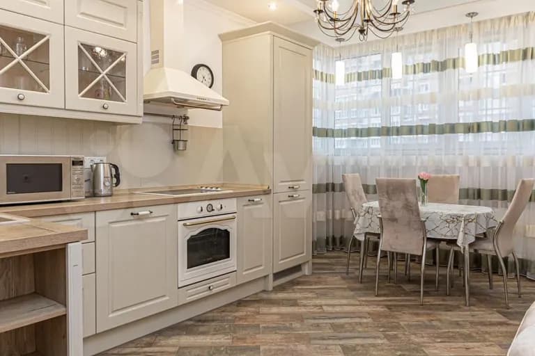 Продается 2-комн. квартира, 69.1 м²