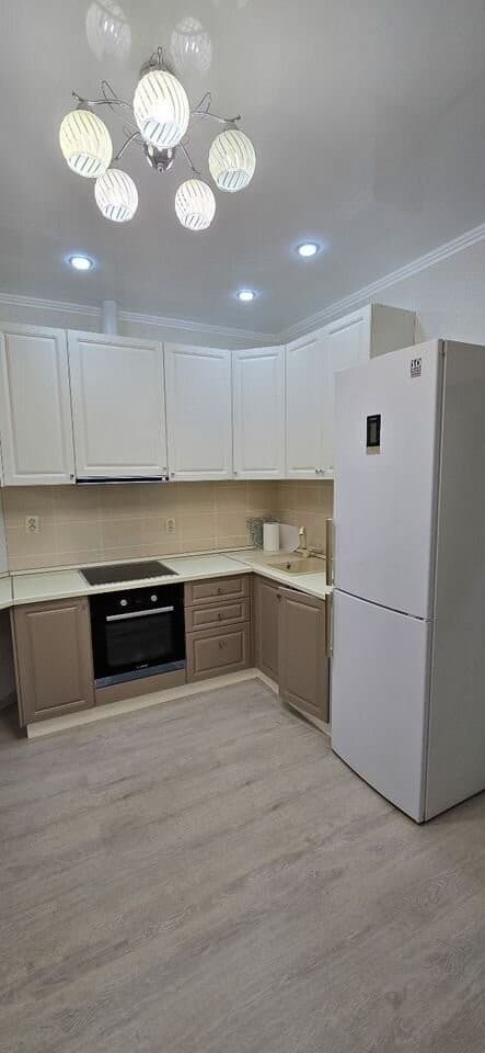 Продается 1-комн. квартира, 42 м² — фото 2