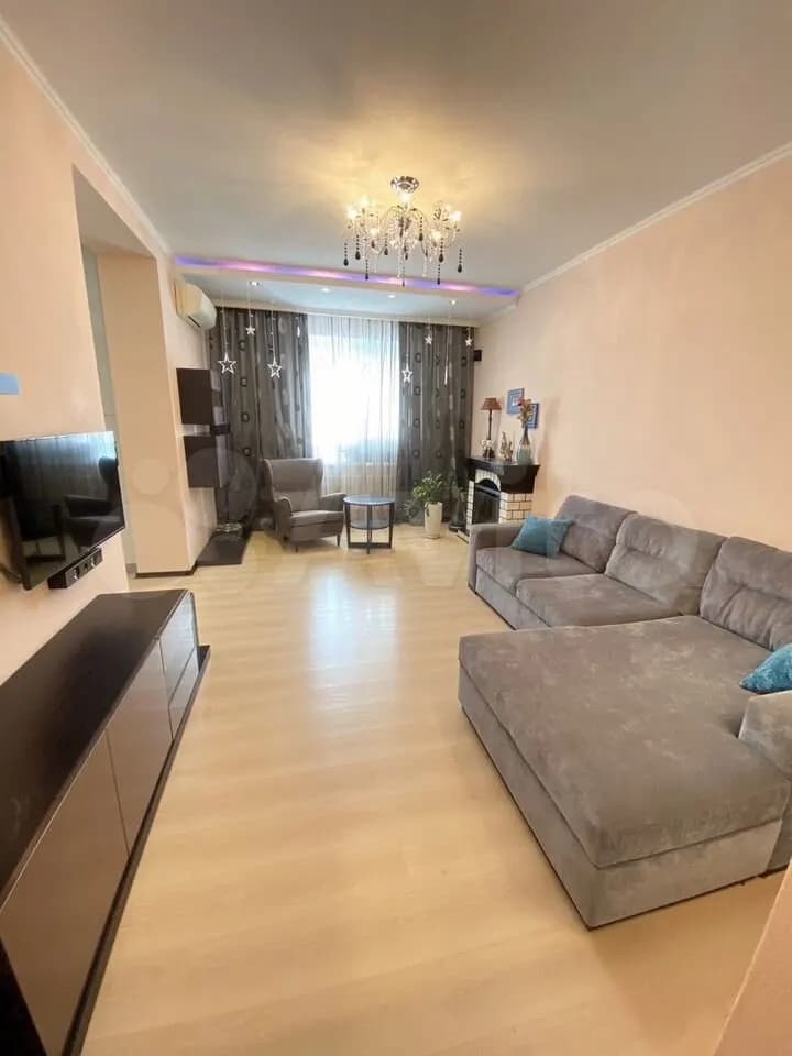 Продается 3-комн. квартира, 106.3 м²