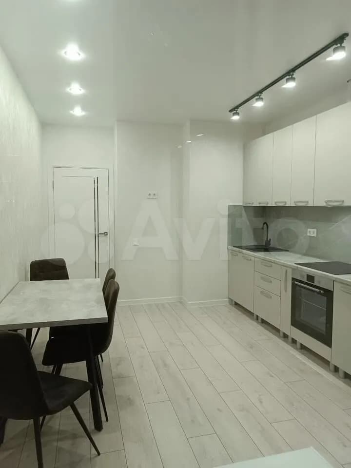 Продается 2-комн. квартира, 63 м² — фото 4
