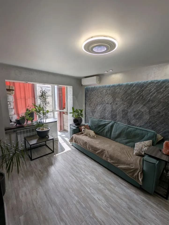 Продается 4-комн. квартира, 60 м²