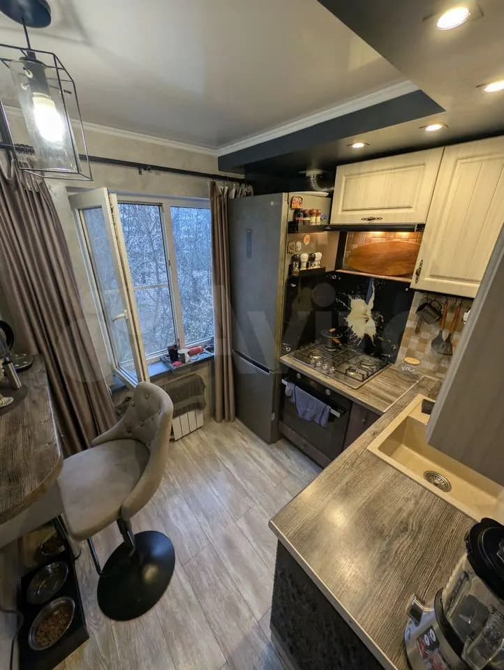 Продается 4-комн. квартира, 60 м² — фото 5