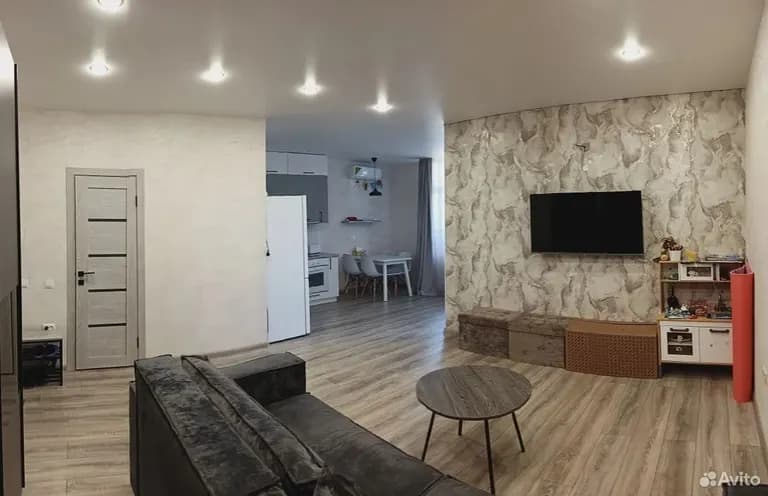Продается 1-комн. квартира, 47.9 м²