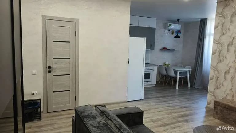 Продается 1-комн. квартира, 47.9 м² — фото 2