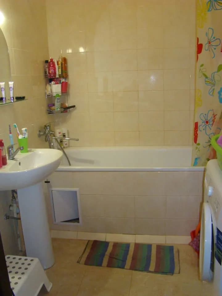 Продается 2-комн. квартира, 76 м²