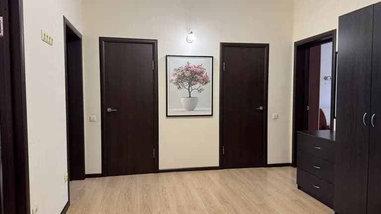 Продается 2-комн. квартира, 76 м² — фото 4
