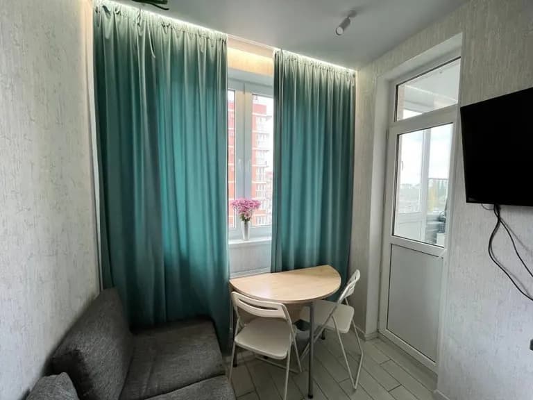 Продается 2-комн. квартира, 40.2 м²