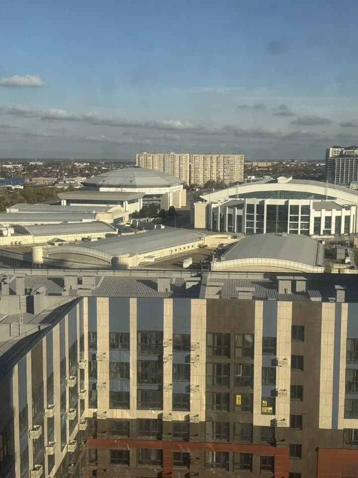 Продается 2-комн. квартира, 60.8 м²