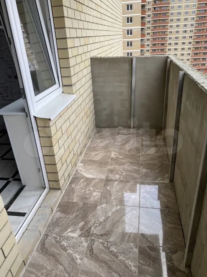 Продается 2-комн. квартира, 65.5 м² — фото 2
