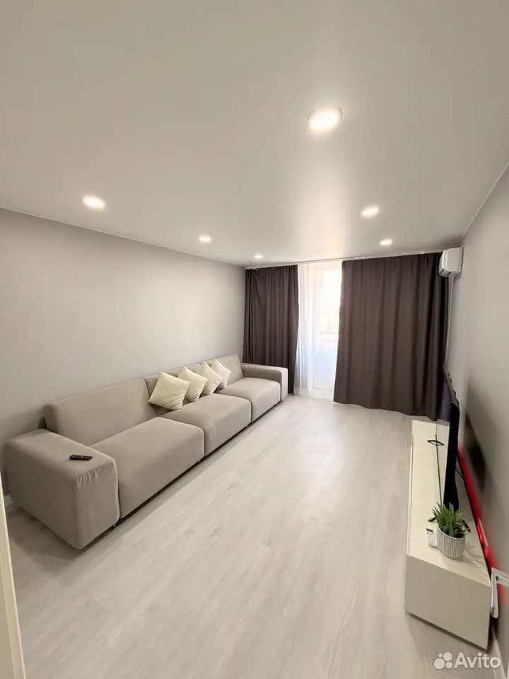 Продается 2-комн. квартира, 60 м²