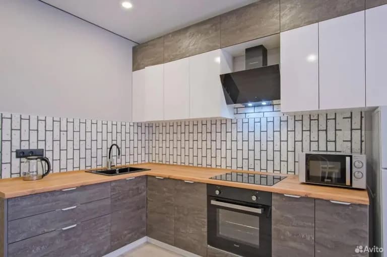 Продается 1-комн. квартира, 43.2 м²