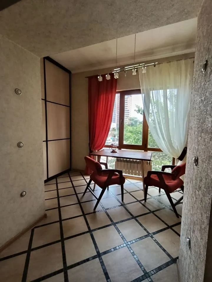 Продается 2-комн. квартира, 42 м² — фото 2