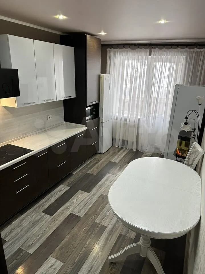 Продается 2-комн. квартира, 67 м² — фото 4