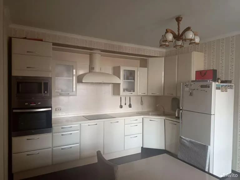Продается 3-комн. квартира, 126 м²