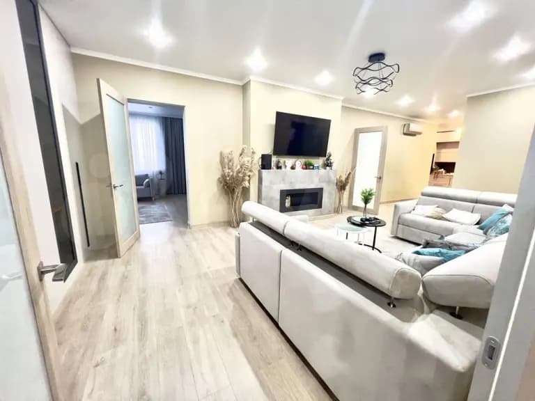 Продается 4-комн. квартира, 215 м² — фото 4