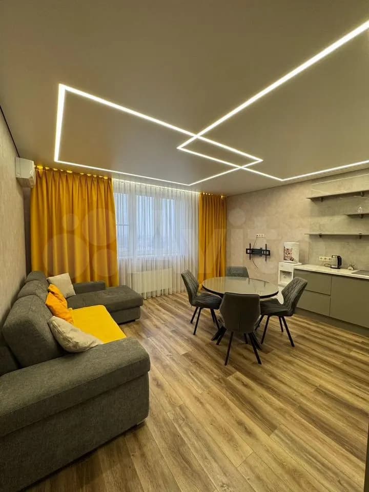 Продается 4-комн. квартира, 89.1 м²