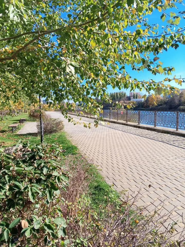 Продается 2-комн. квартира, 85 м²