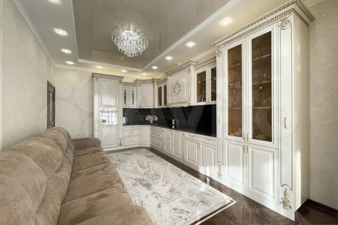 Продается 3-комн. квартира, 105.6 м²