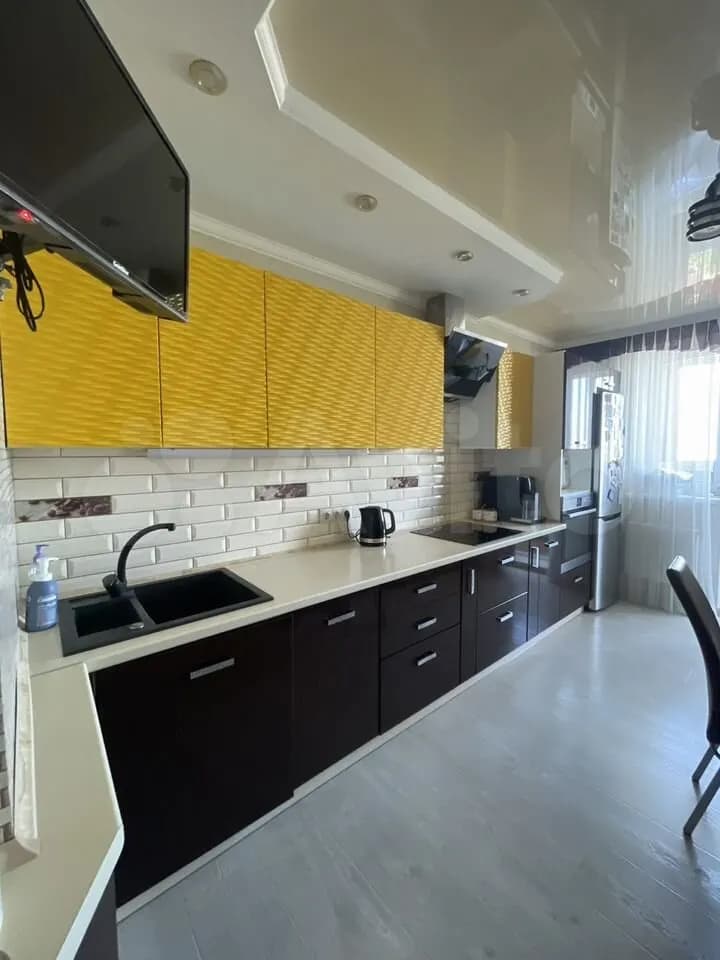 Продается 2-комн. квартира, 65.8 м²