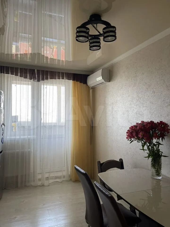 Продается 2-комн. квартира, 65.8 м² — фото 3