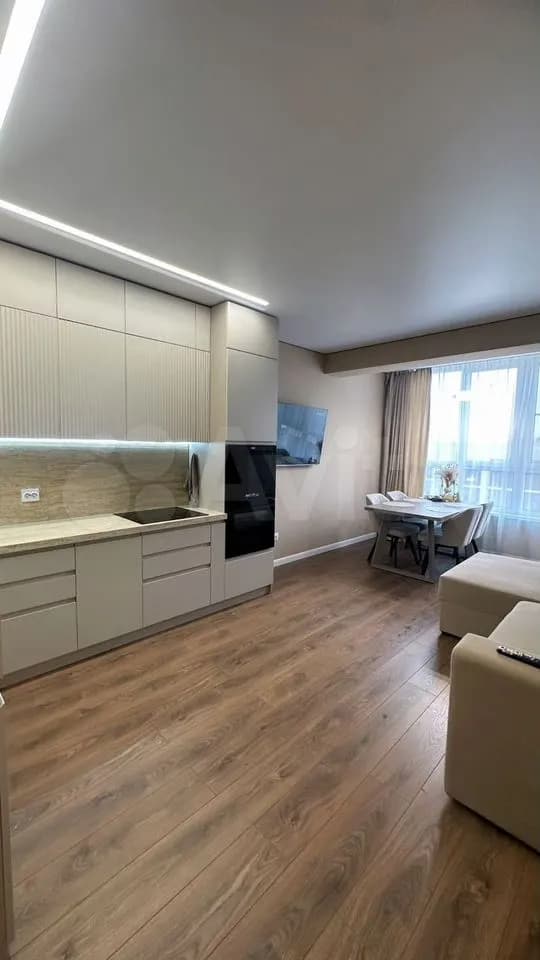 Продается 1-комн. квартира, 52 м² — фото 3