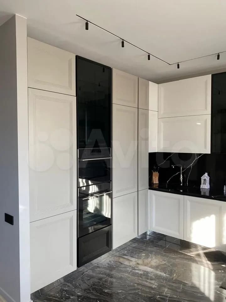 Продается 2-комн. квартира, 133 м²