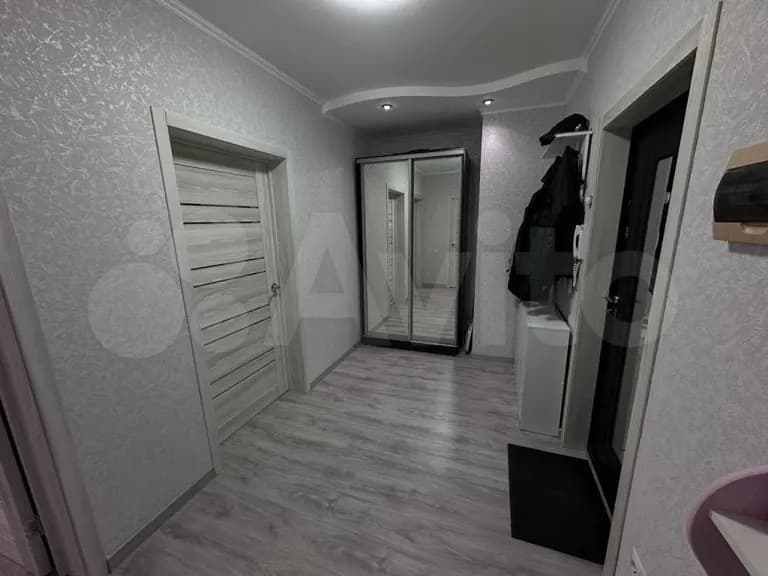 Продается 1-комн. квартира, 43 м² — фото 4