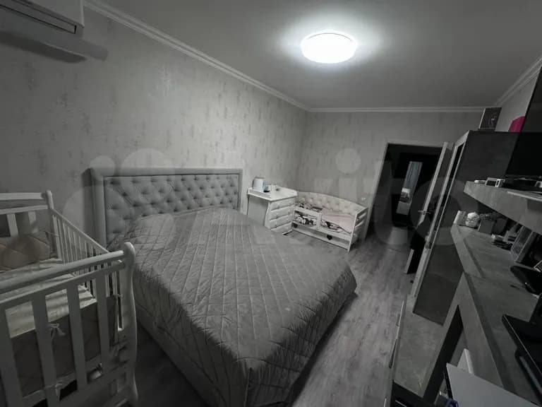Продается 1-комн. квартира, 43 м² — фото 5