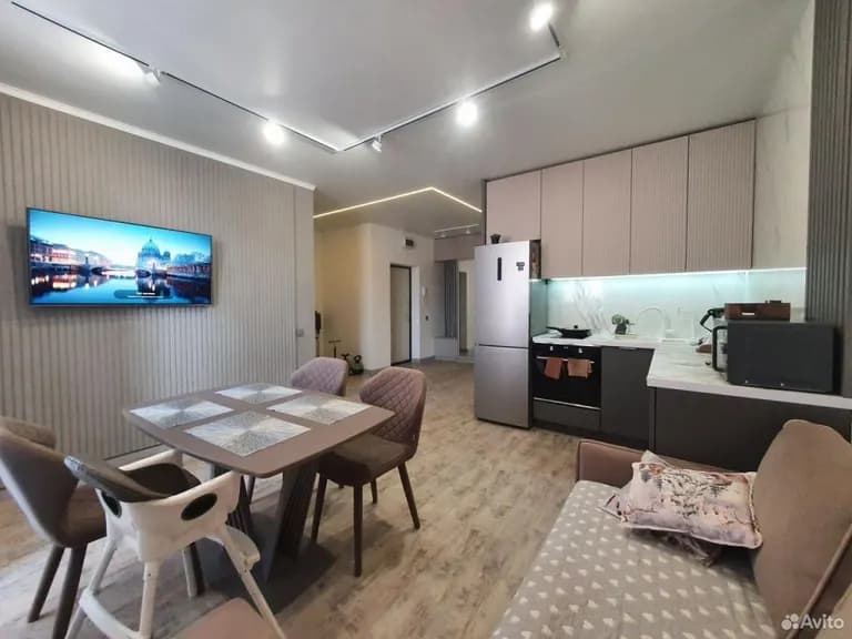 Продается 2-комн. квартира, 69.1 м²