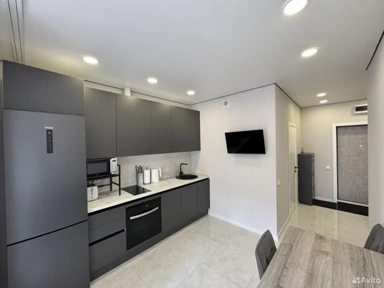 Продается 1-комн. квартира, 41 м² — фото 2