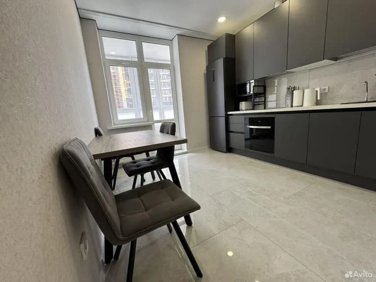 Продается 1-комн. квартира, 41 м² — фото 4