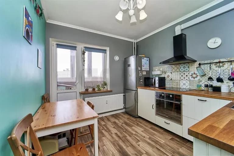 Продается 2-комн. квартира, 52.5 м²