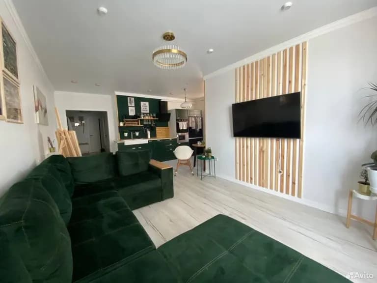 Продается 2-комн. квартира, 72.3 м²
