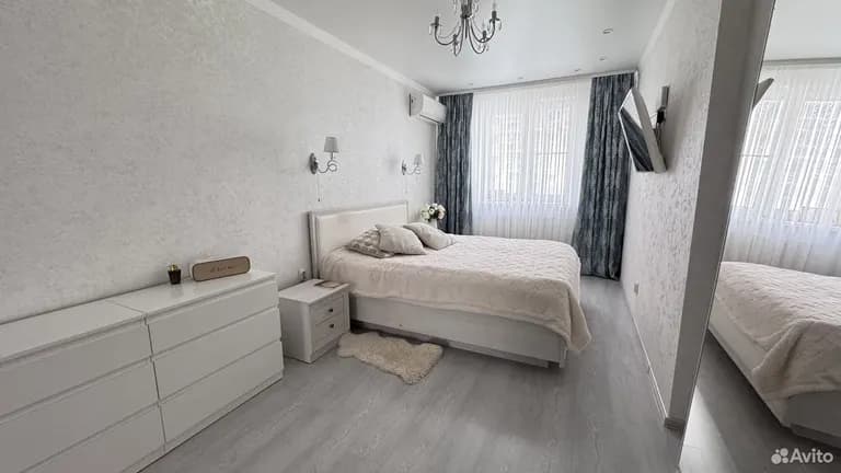 Продается 1-комн. квартира, 40.6 м² — фото 2