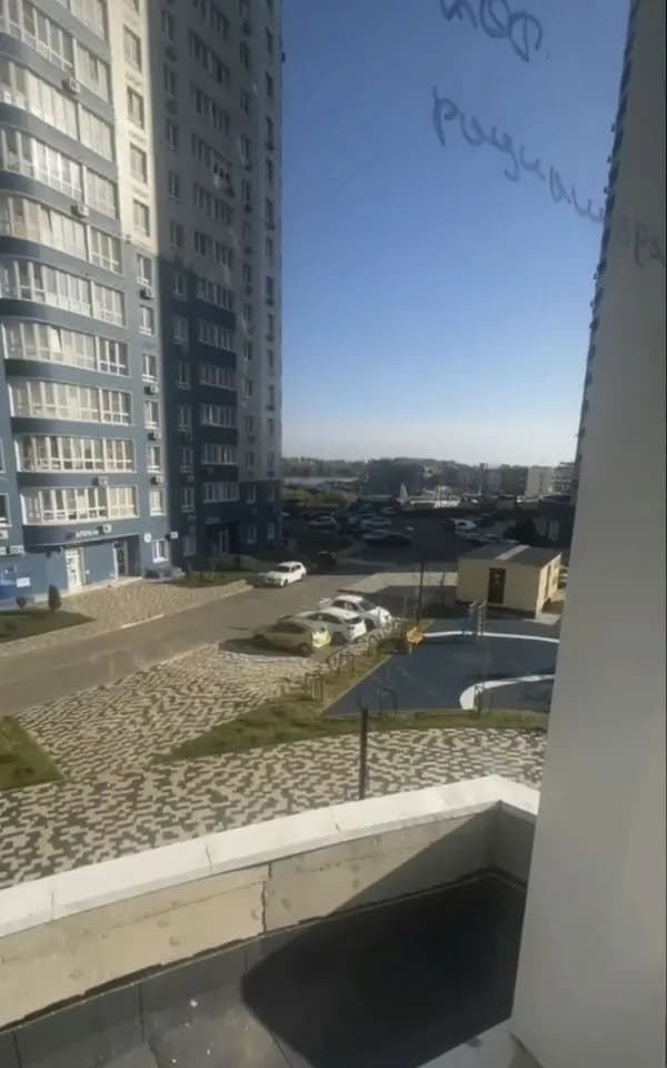 Продается 2-комн. квартира, 65.6 м² — фото 2