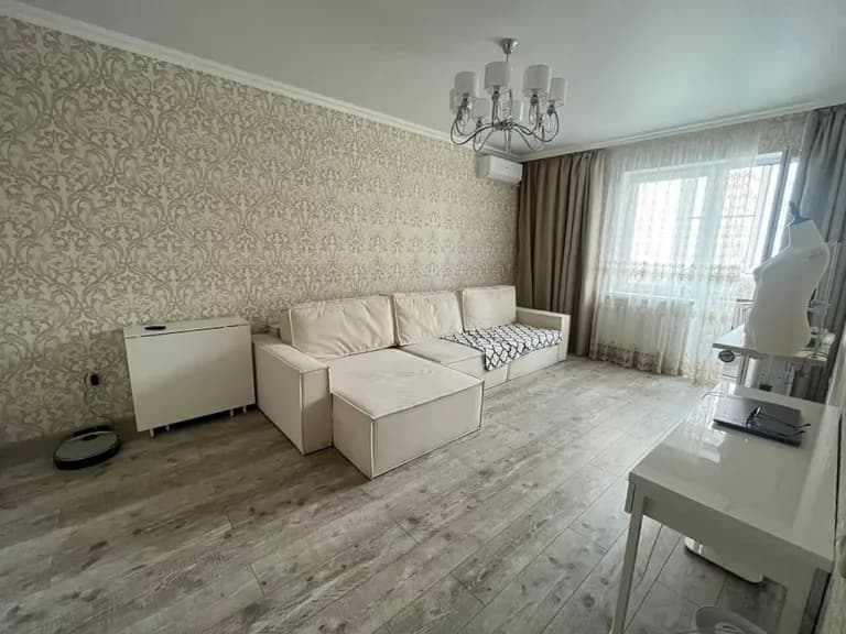 Продается 2-комн. квартира, 58 м²