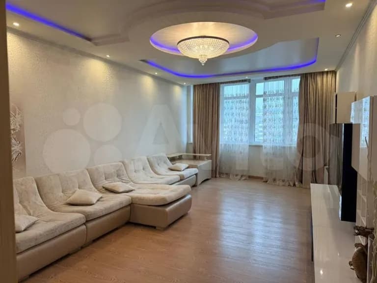 Продается 4-комн. квартира, 138 м² — фото 2