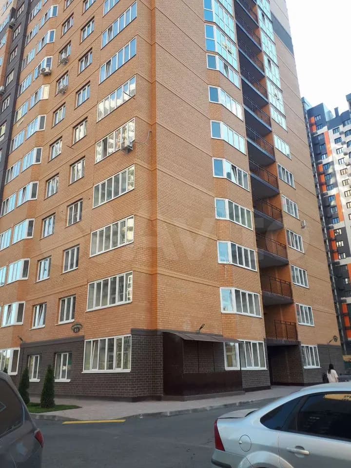 Продается 2-комн. квартира, 72.1 м²